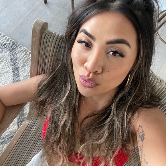 💎👑💎Meet your seller!💎👑💎 - Picture 1 of 11